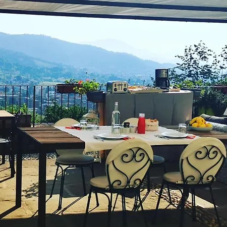 Dimora Delle Donnole Alta Bed and Breakfast