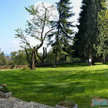 Dimora Delle Donnole Alta Bed and Breakfast