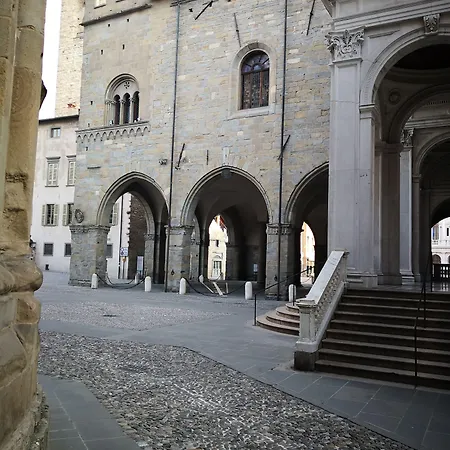 Dimora Delle Donnole Alta 4* Bérgamo