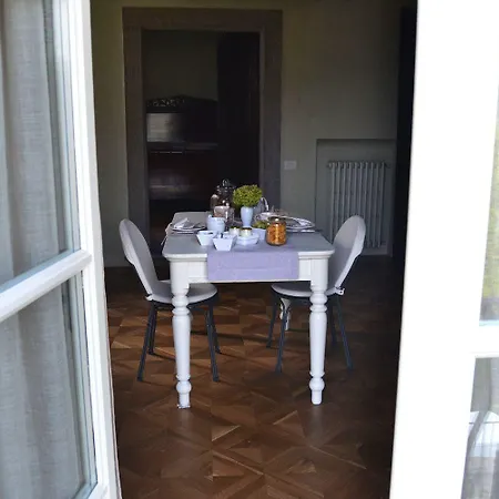 Dimora Delle Donnole Alta Bed & Breakfast